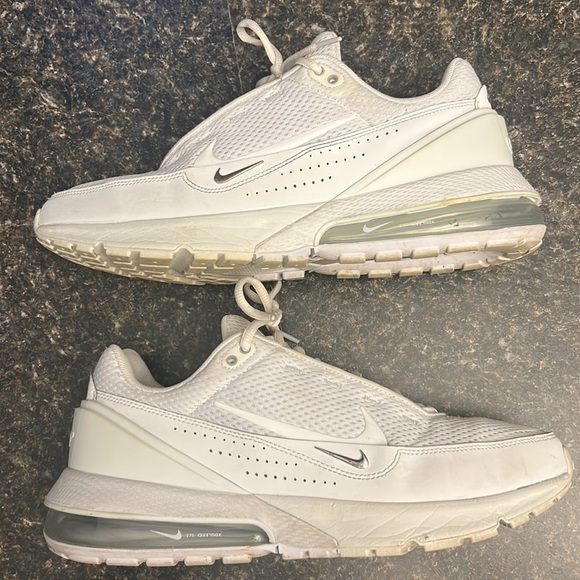 Nike Air Max Pulse - Picture 2 of 6